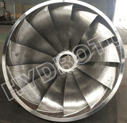 Turbine Francis en acier inoxydable avec une hauteur de chute nominale de 20 à 400 m pour installations à arbre horizontal